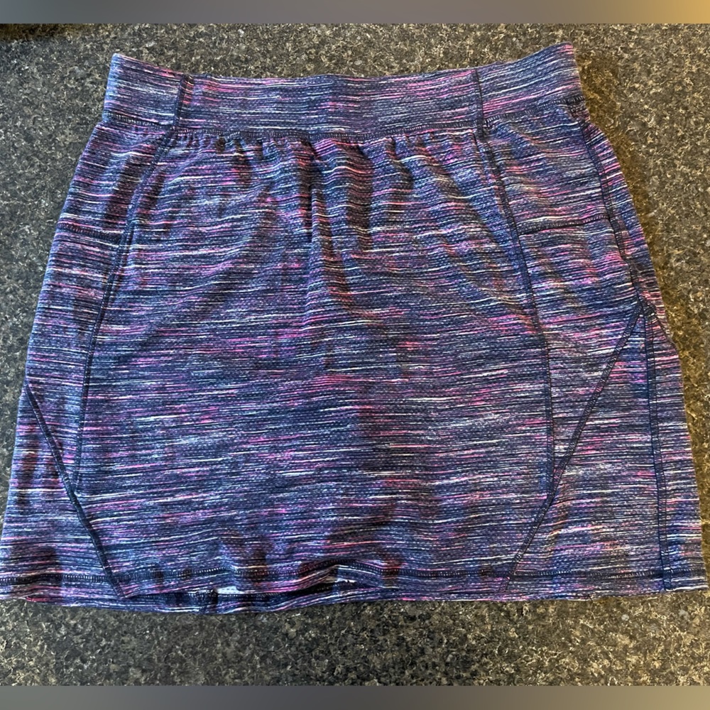 Just in time for Golf!  SKORT.  Christopher & Banks brand.  Size Large.